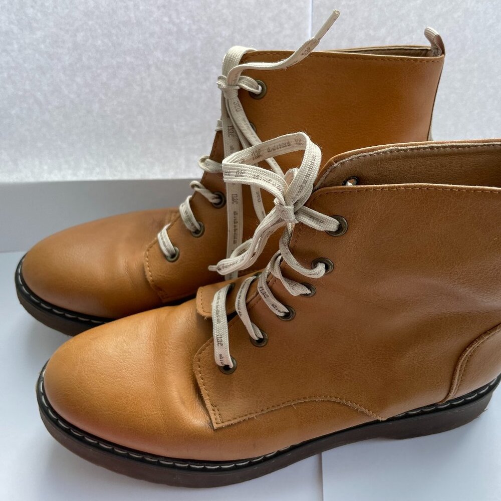 Nae Vegan | Trina - camel ankle boots | Vegan Combat Boots | EU 40